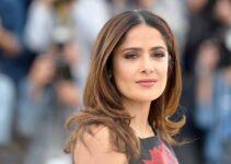 Salma Hayek Says Harvey Weinstein Berated Her While Playing ...